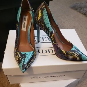 Steve Madden Pumps